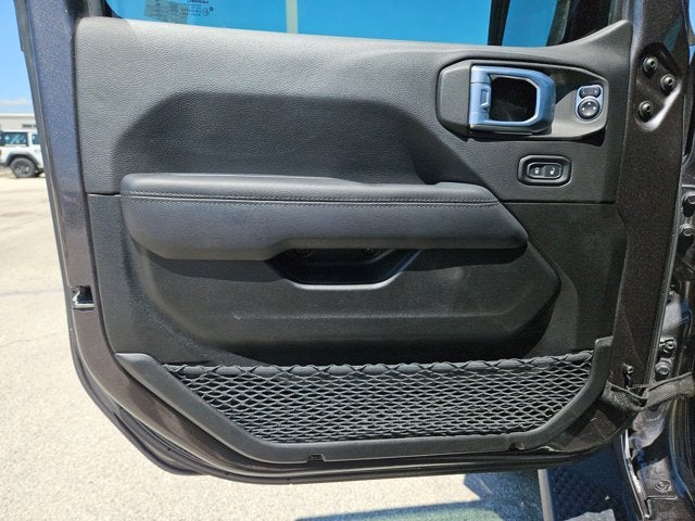 2021 Jeep Wrangler Unlimited Sahara Altitude