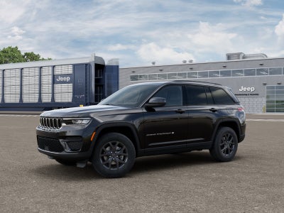 2027 Jeep Grand Cherokee Laredo