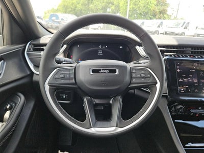 2026 Jeep Grand Cherokee Laredo