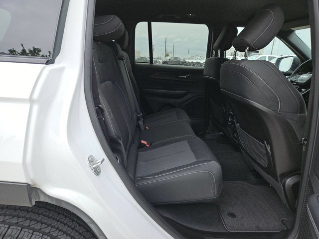 2024 Jeep Grand Cherokee Laredo A