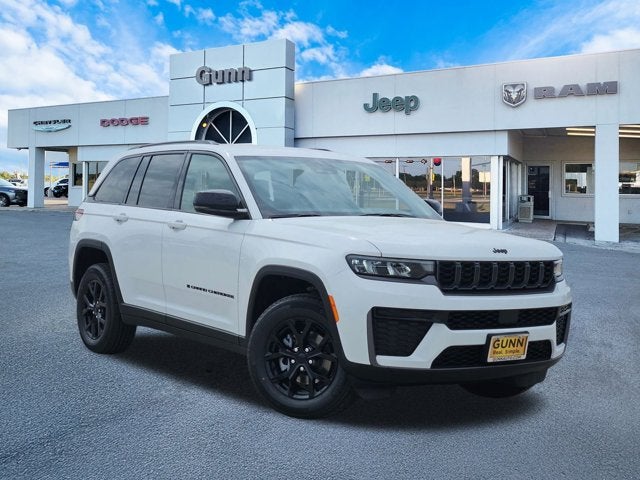 2026 Jeep Grand Cherokee Laredo Altitude