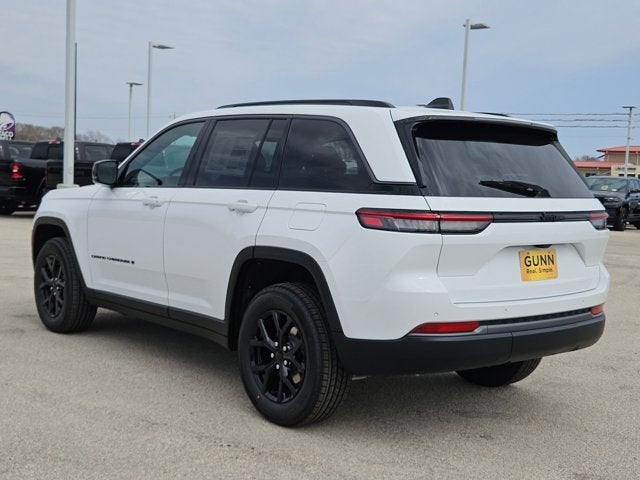 2026 Jeep Grand Cherokee Laredo Altitude