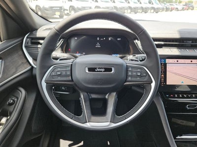 2026 Jeep Grand Cherokee Laredo Altitude