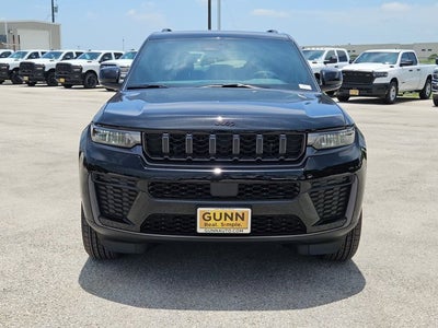 2026 Jeep Grand Cherokee Laredo Altitude