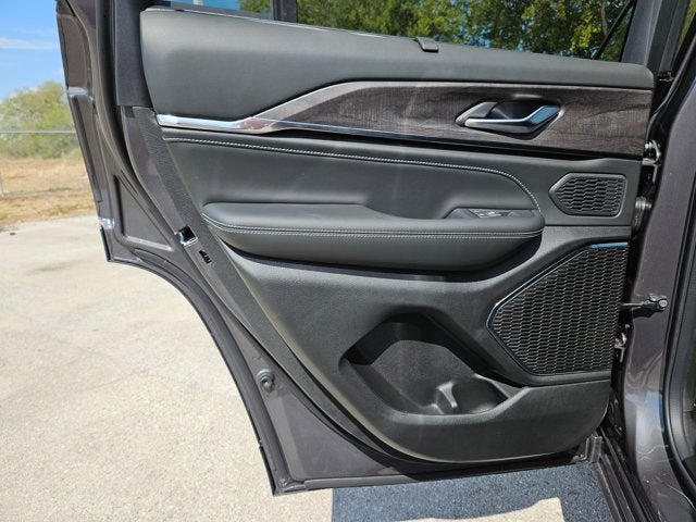 2025 Jeep Grand Cherokee Overland