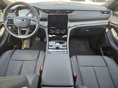 2025 Jeep Grand Cherokee Overland