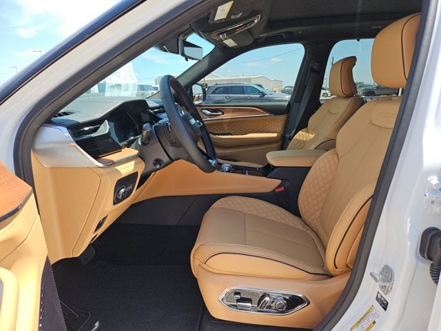 2026 Jeep Grand Cherokee Summit