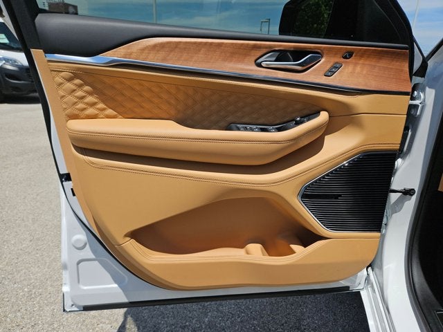 2026 Jeep Grand Cherokee Summit