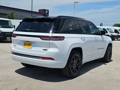 2026 Jeep Grand Cherokee Summit