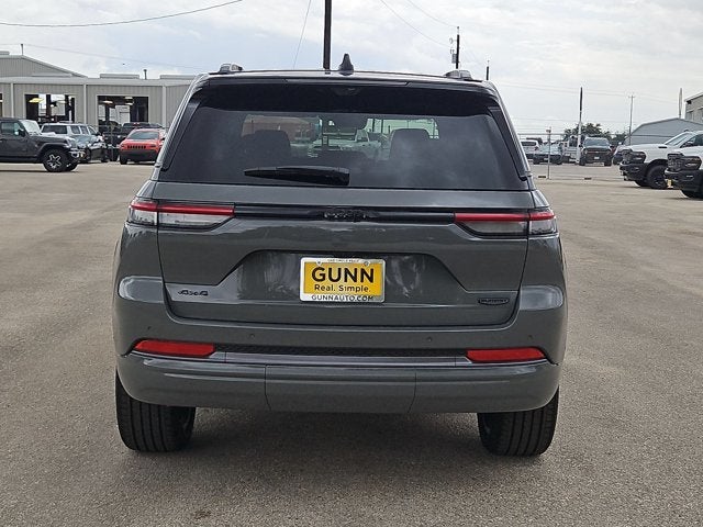 2027 Jeep Grand Cherokee Summit