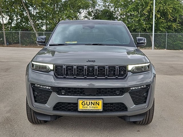 2027 Jeep Grand Cherokee Summit