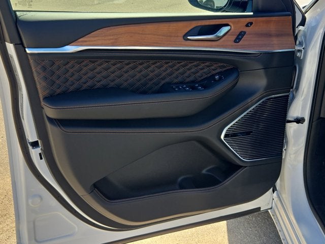 2026 Jeep Grand Cherokee Summit