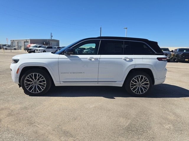 2026 Jeep Grand Cherokee Summit