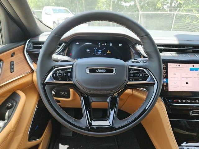 2026 Jeep Grand Cherokee Summit