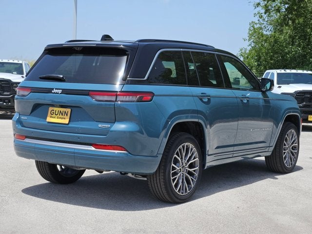 2026 Jeep Grand Cherokee Summit