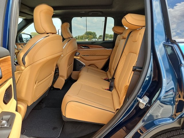 2027 Jeep Grand Cherokee Summit