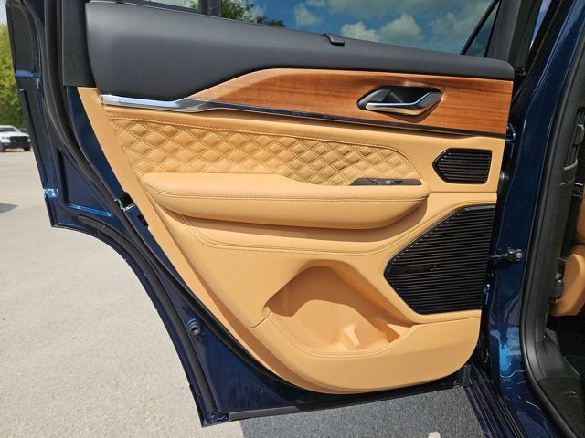 2027 Jeep Grand Cherokee Summit