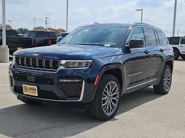 2027 Jeep Grand Cherokee Summit