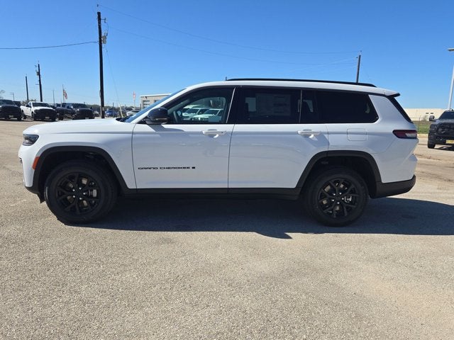 2026 Jeep Grand Cherokee L Laredo Altitude