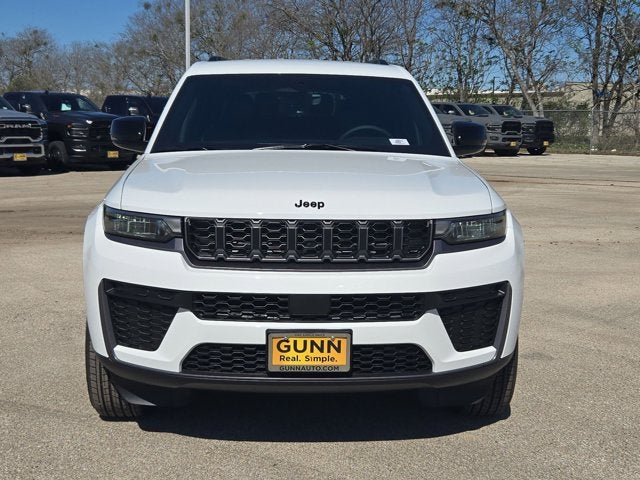 2026 Jeep Grand Cherokee L Laredo Altitude