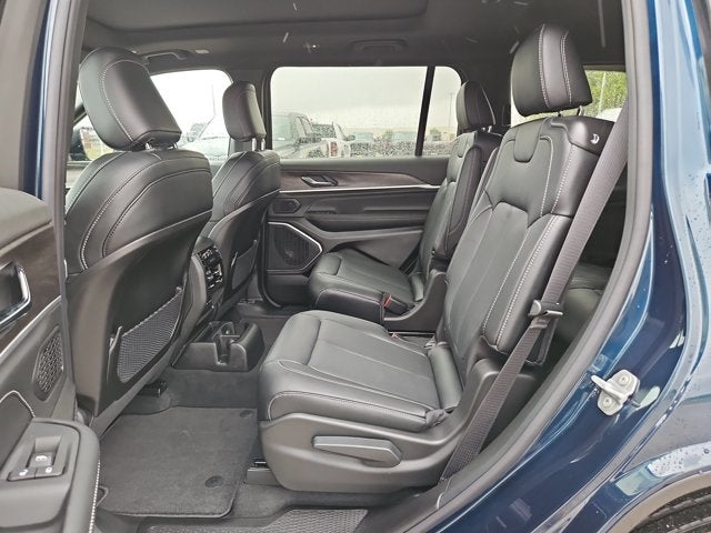 2027 Jeep Grand Cherokee L Limited Reserve