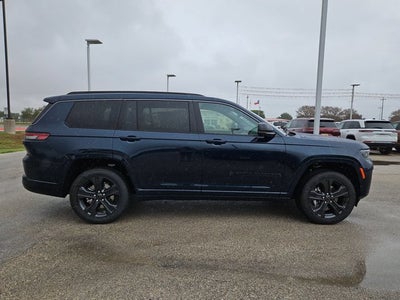2027 Jeep Grand Cherokee L Limited Reserve