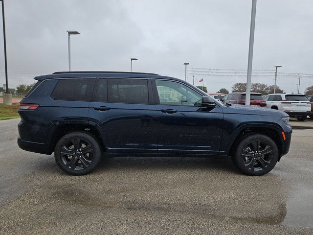 2027 Jeep Grand Cherokee L Limited Reserve