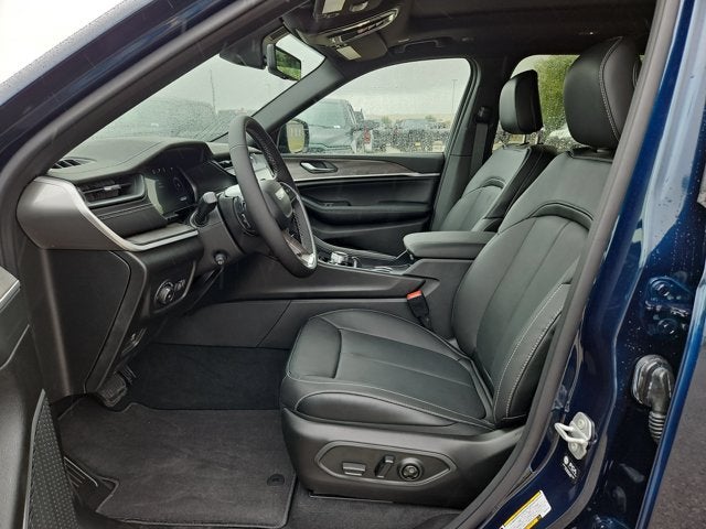 2027 Jeep Grand Cherokee L Limited Reserve