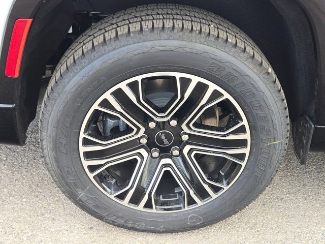 2026 Jeep Grand Wagoneer L 4x4