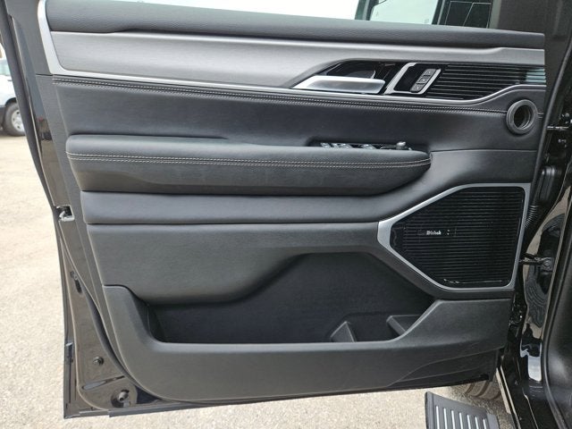 2026 Jeep Grand Wagoneer L Limited Reserve