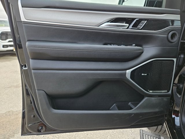 2026 Jeep Grand Wagoneer Limited Altitude