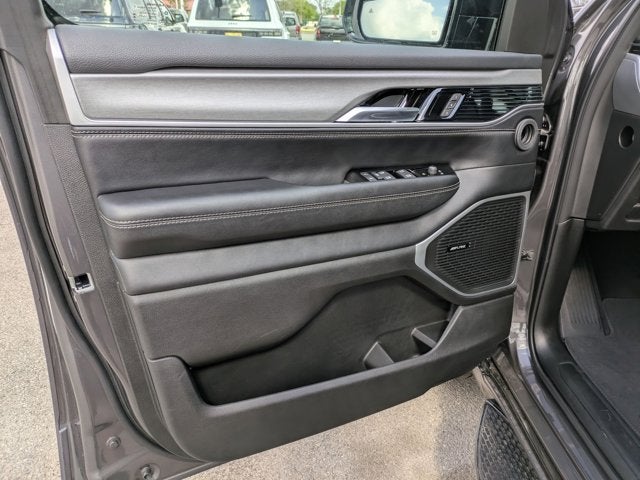 2026 Jeep Grand Wagoneer Limited Altitude