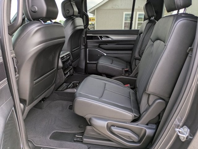 2026 Jeep Grand Wagoneer Limited Altitude