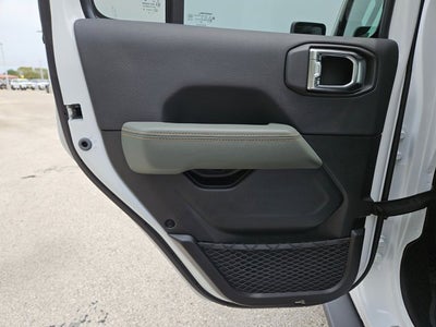 2025 Jeep Gladiator Mojave X