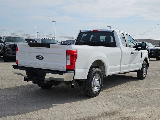 2017 Ford Super Duty F-250 SRW XL