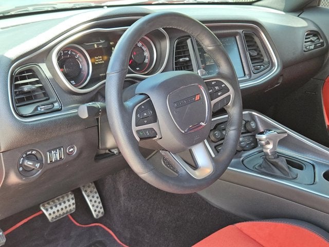 2016 Dodge Challenger 392 Hemi Scat Pack Shaker