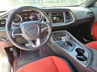 2016 Dodge Challenger 392 Hemi Scat Pack Shaker
