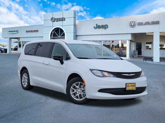 2026 Chrysler Voyager LX