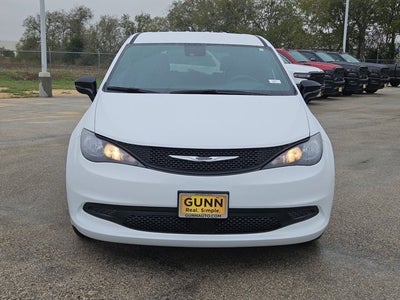 2026 Chrysler Voyager LX