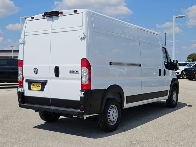 2026 RAM ProMaster Cargo Van Tradesman