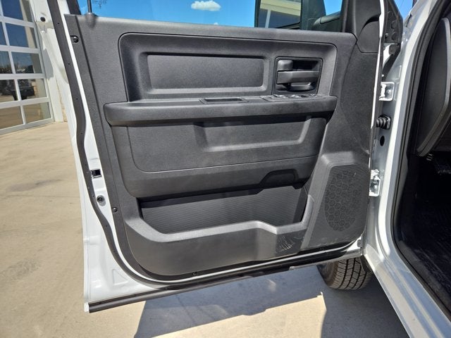 2027 RAM 3500 Chassis Cab Tradesman