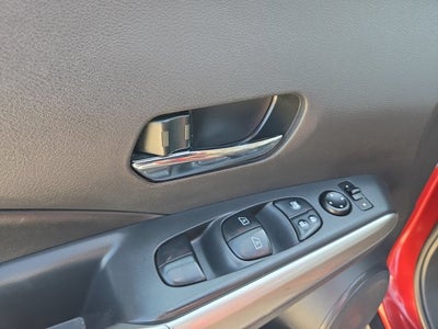2019 Nissan Kicks SR
