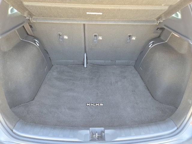 2019 Nissan Kicks SR