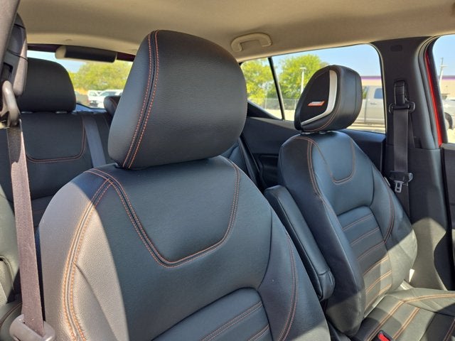 2019 Nissan Kicks SR