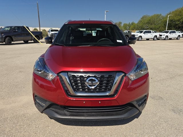 2019 Nissan Kicks SR