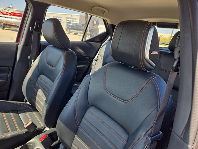 2019 Nissan Kicks SR