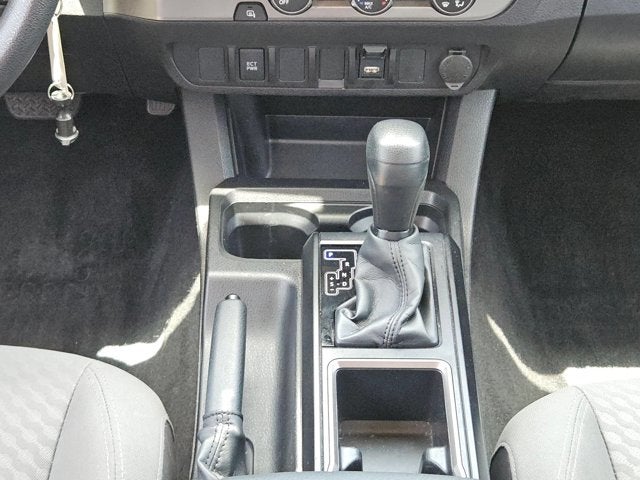 2022 Toyota Tacoma 2WD SR