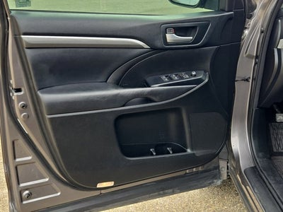 2018 Toyota Highlander SE