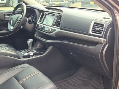 2018 Toyota Highlander SE