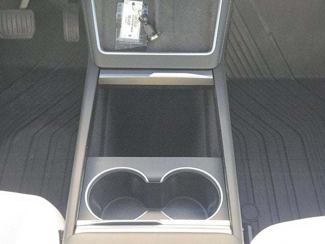 2026 Tesla Model Y RWD